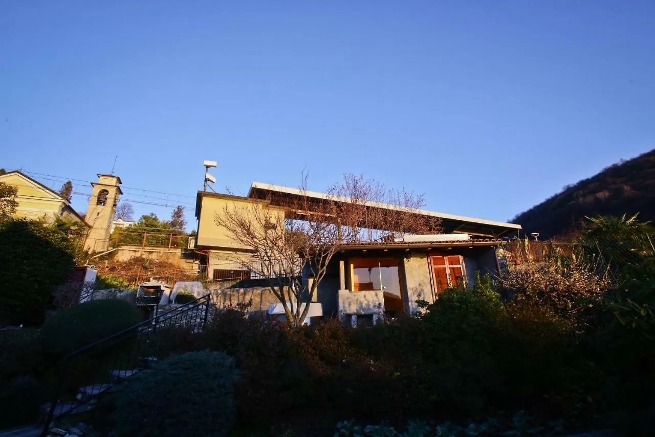 Casa Della Vittoria Villa Maccagno 0*,  Italy